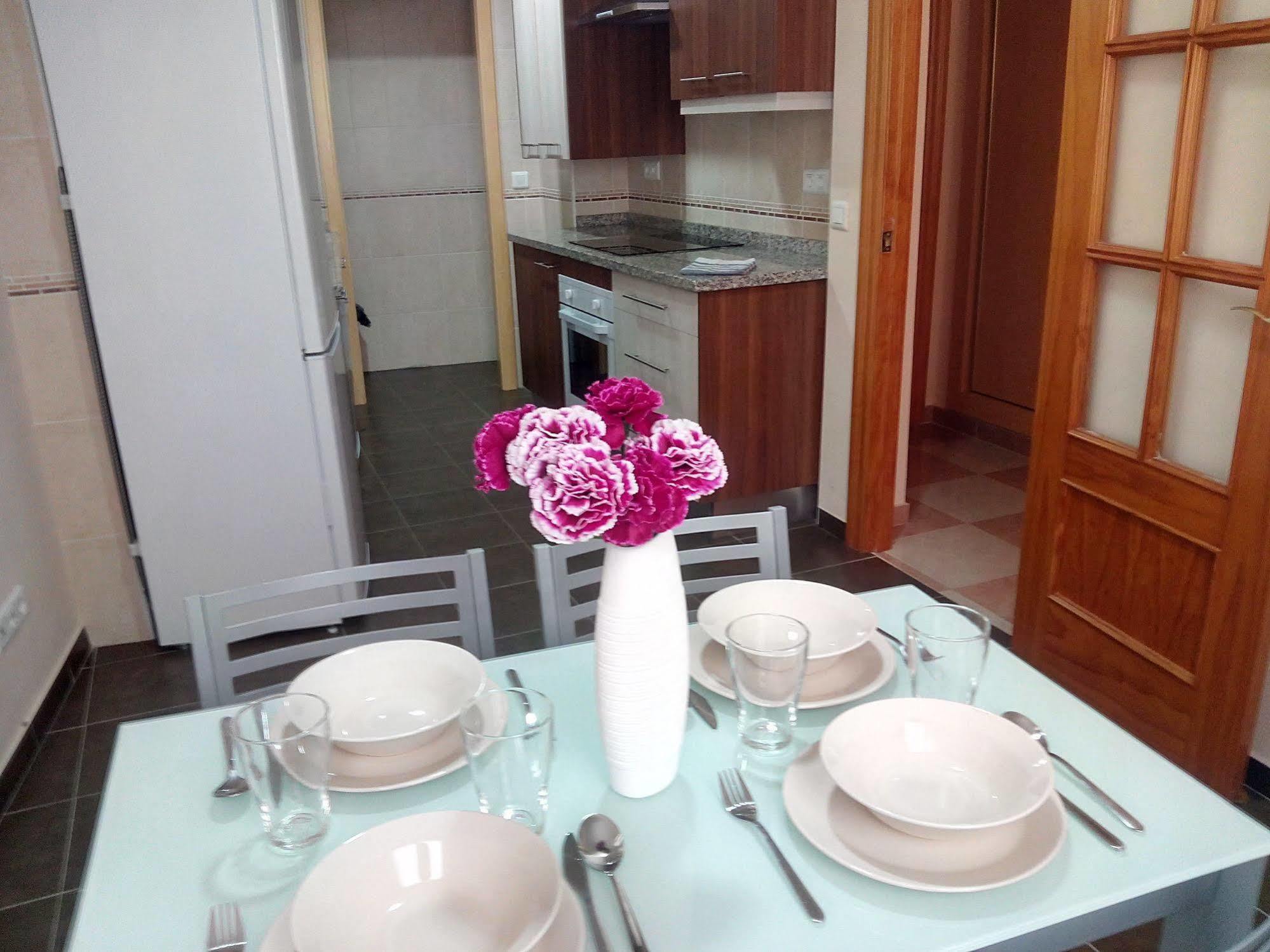 Apartamentos Decada มาลากา ภายนอก รูปภาพ