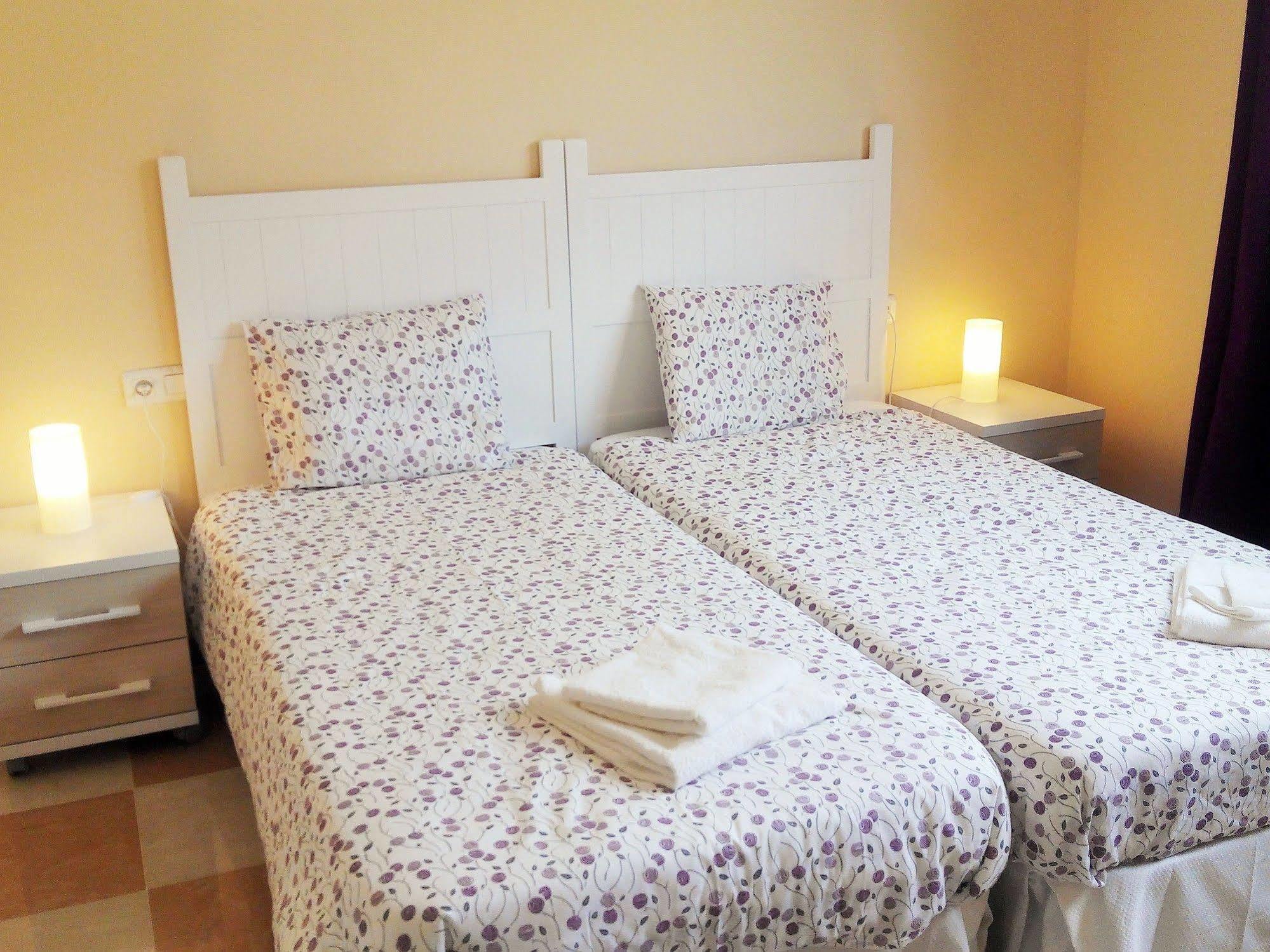 Apartamentos Decada มาลากา ภายนอก รูปภาพ