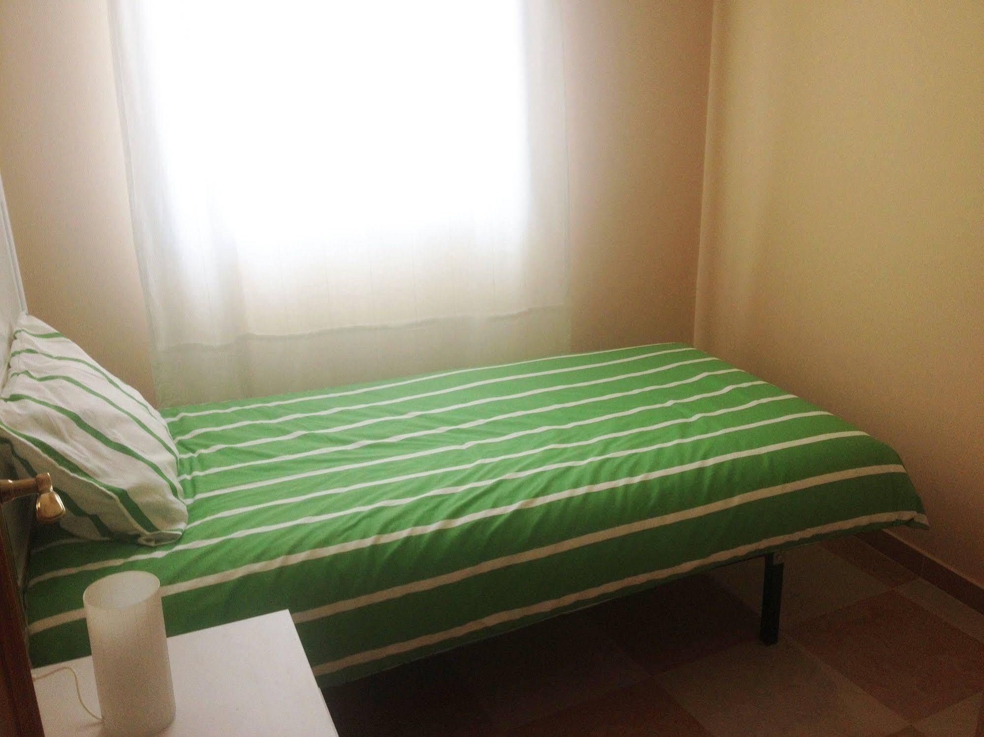 Apartamentos Decada มาลากา ภายนอก รูปภาพ